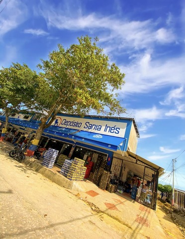 Depósito y Mercadito Santa Inés
