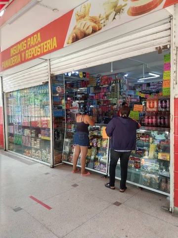 Salsamentaria y dulcería "9cita express de la 8"