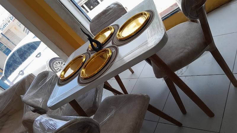 Muebles LYON