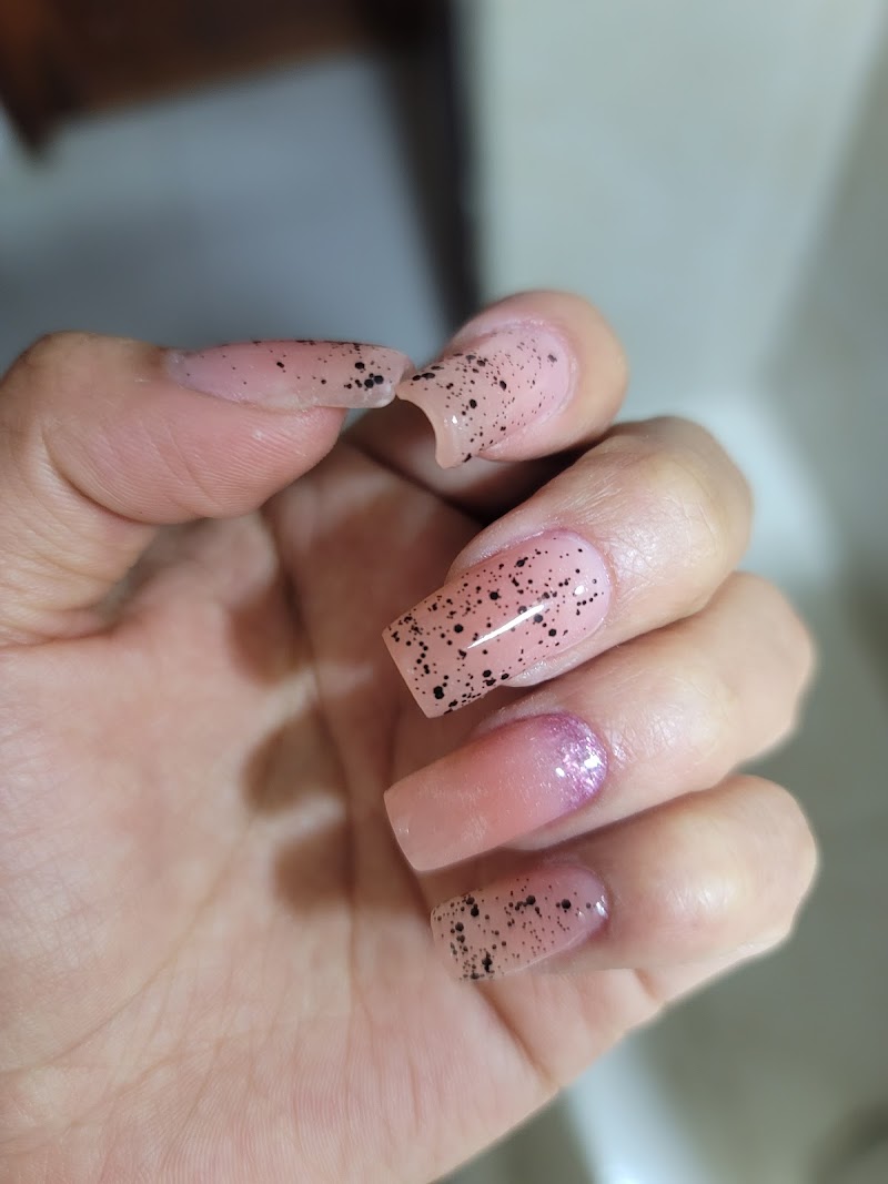 Nailsmetal Studio - Acrylic Nails Uñas Acrílicas Gel BIAB Manicura y masajes Medellín