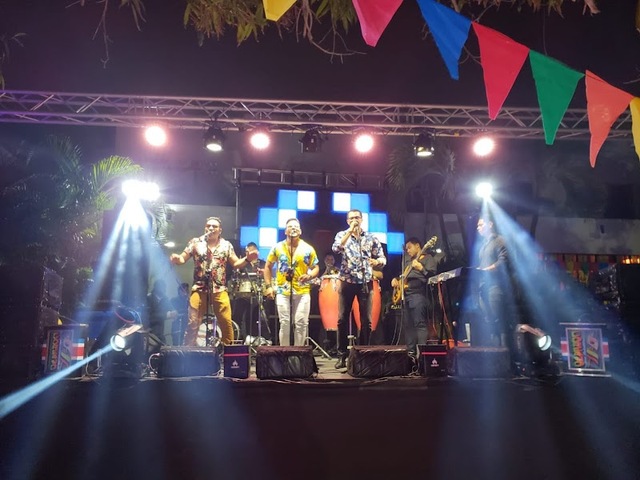 Hombre Orquesta Barranquilla, cantante en vivo en barranquilla, Grupo de millo, folclor, papayera, música para eventos