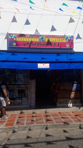 MUNDO PIÑATA Y VARIEDADES