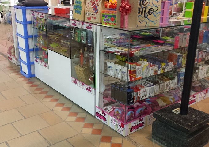 Centro Comercial Plazuela 23