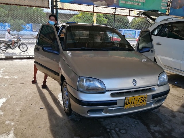 Agua Bendita Car Spa Lounge Bar