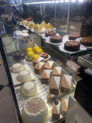 Oliva Panadería & Pastelería