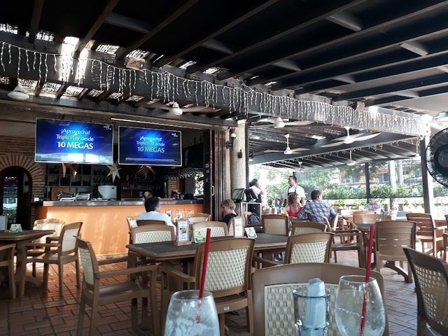 Leña y Carbon restaurante