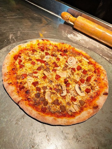 La Fantastica Restaurante Pizzeria