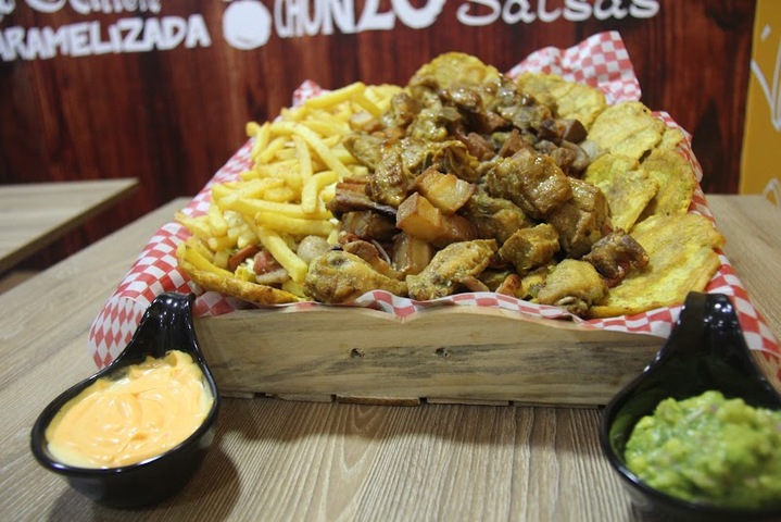 PAPACONES COMIDA RAPIDA GOURMET