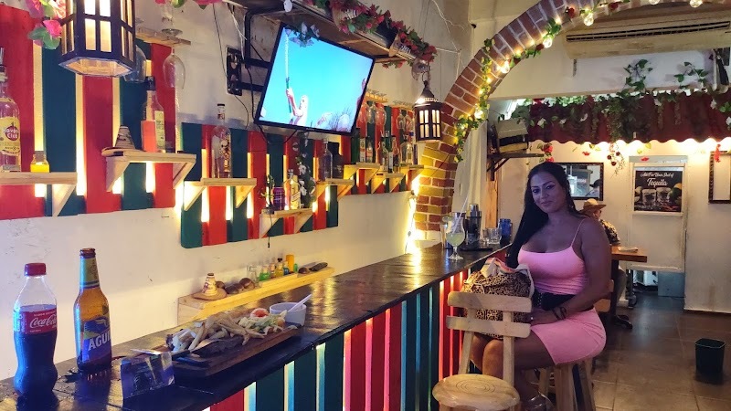 MARIACHI BAR