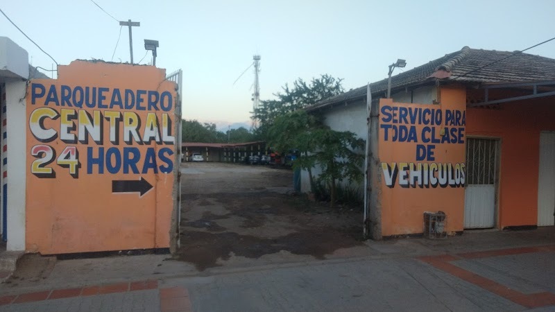 Parqueadero Central