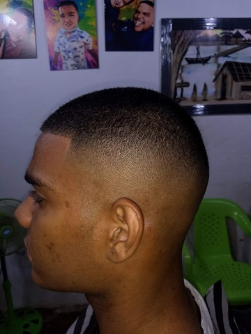 ROLAN BARBER SHOP - Barbería
