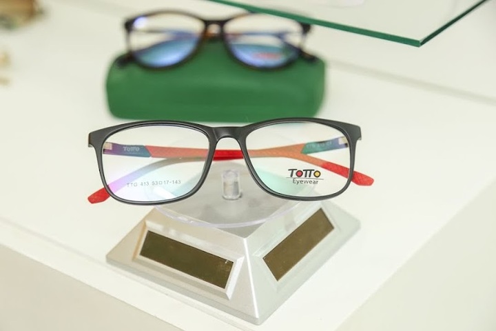 Zona Visual Optikal,