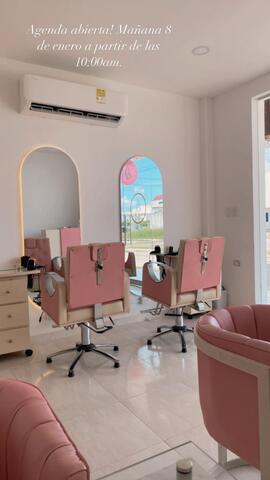 MALIBU BEAUTY & STYLE