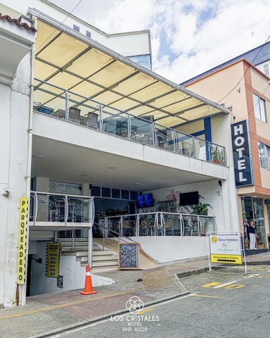 Hotel Los Cristales
