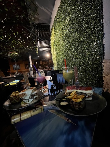 Tennessee Restaurante Cafe Bar Parque Industrial