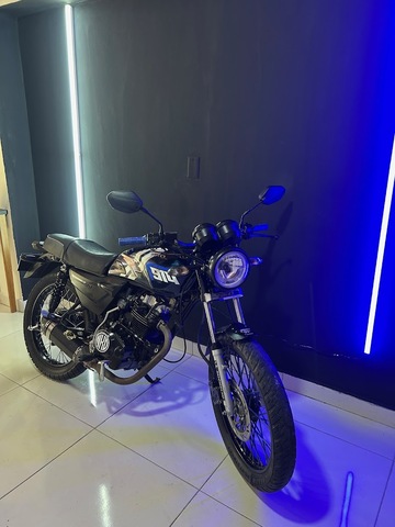 Moto Fox Pereira