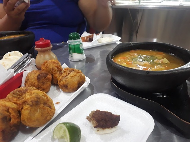 Palomo El Rey De La Fritanga y los caldos de palomo