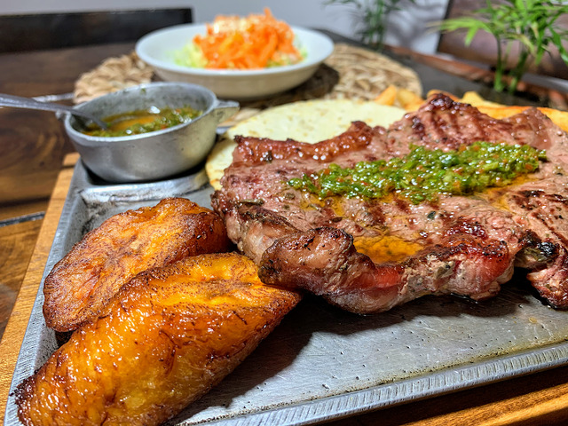 Chuzos & Carnes,al carbon