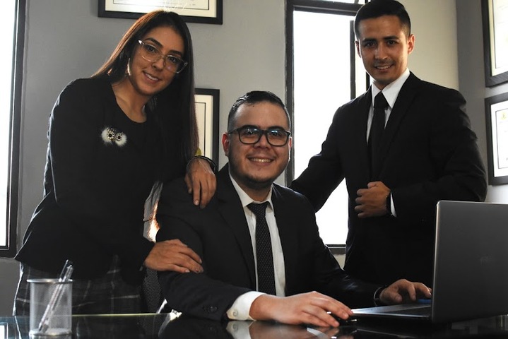 Correa & López Abogados