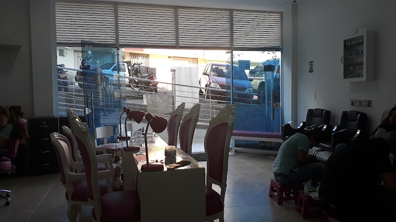 Boutique Luxury Nail Lounge