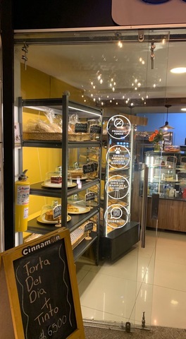 Cinnamon Panadería y Pastelería
