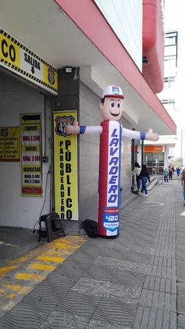 PARQUEADERO Y CARWASH CARMOTOS 420