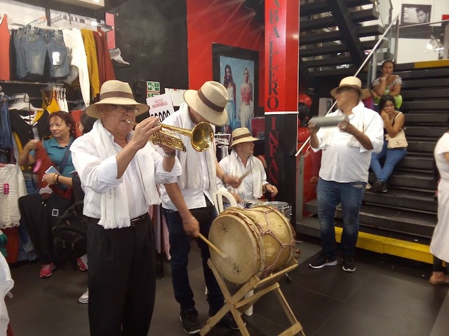 Banda Papayera Son Café