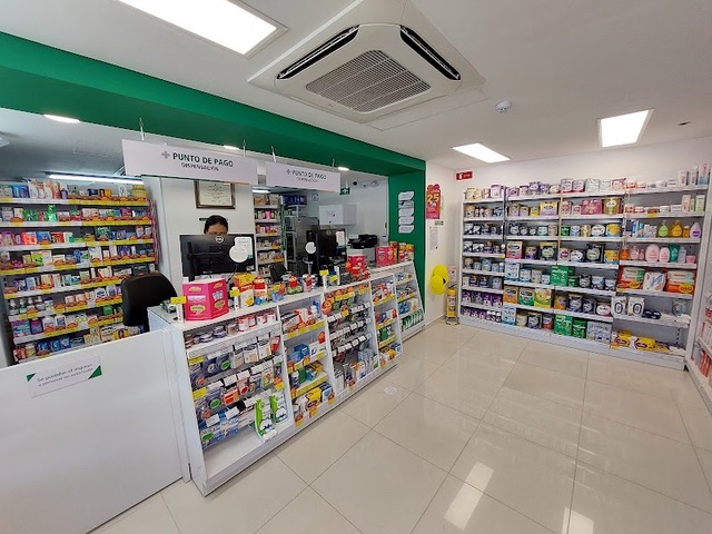 Droguería Cruz Verde Makro