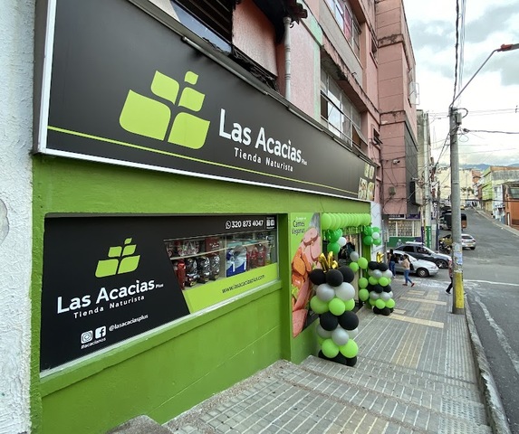 Tienda naturista especializada en suplementos deportivos y mercado saludable Las Acacias Plus 01