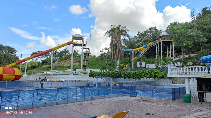 Parque Acuático El Cortijo